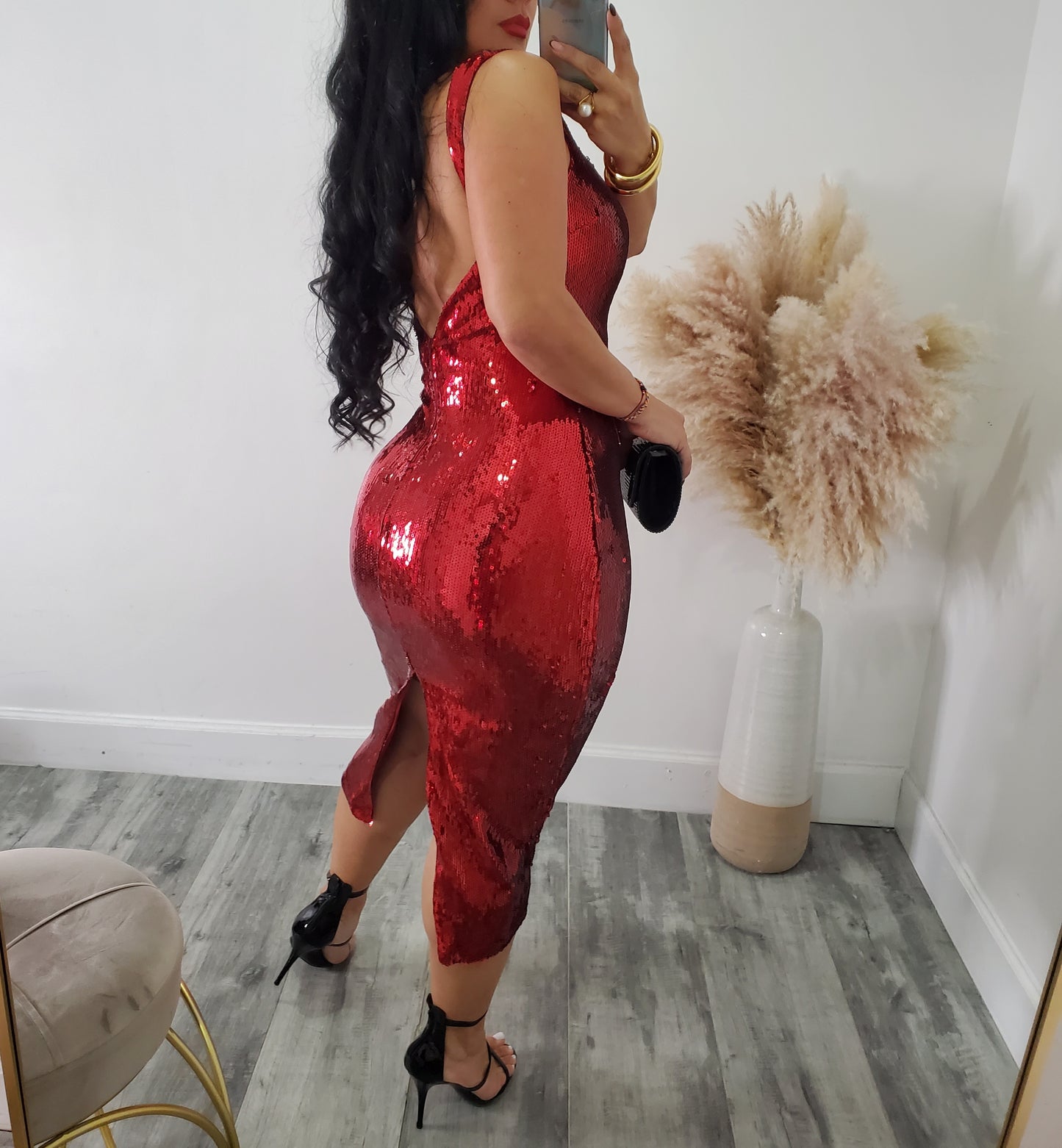 LOVES DRESS