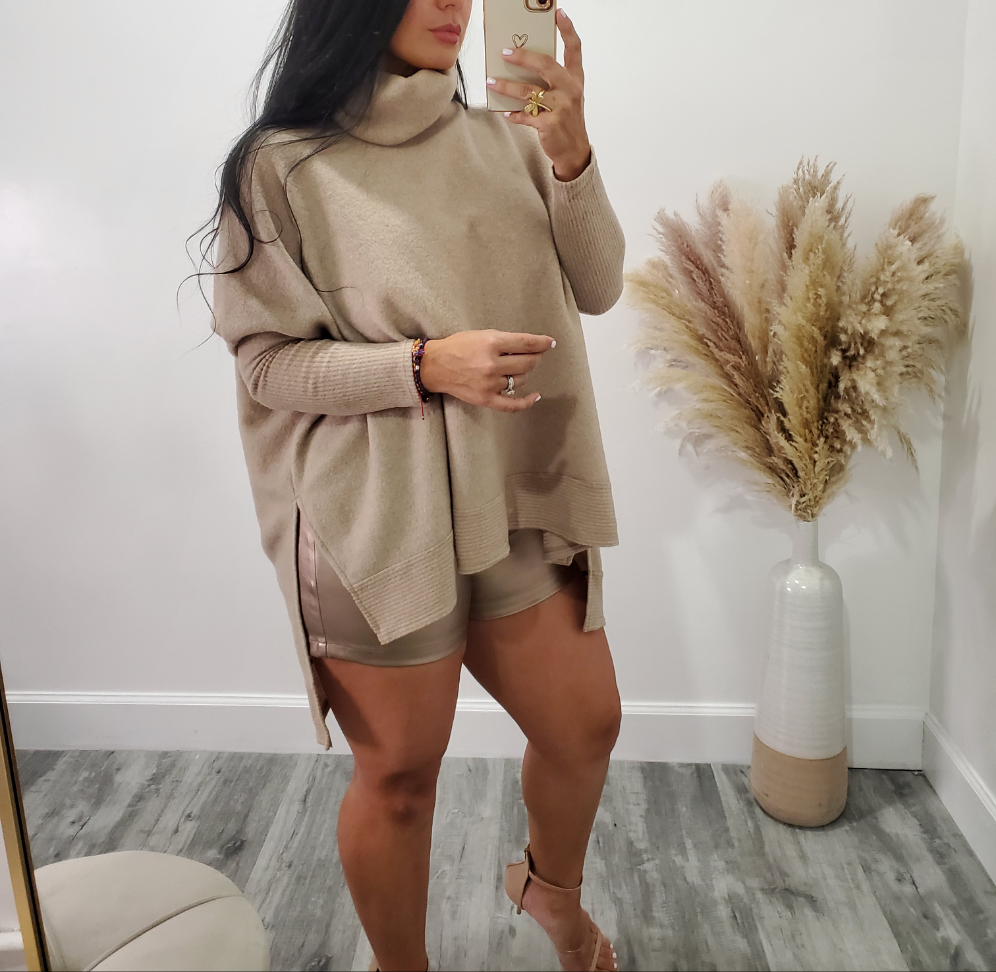 MIA SWEATER