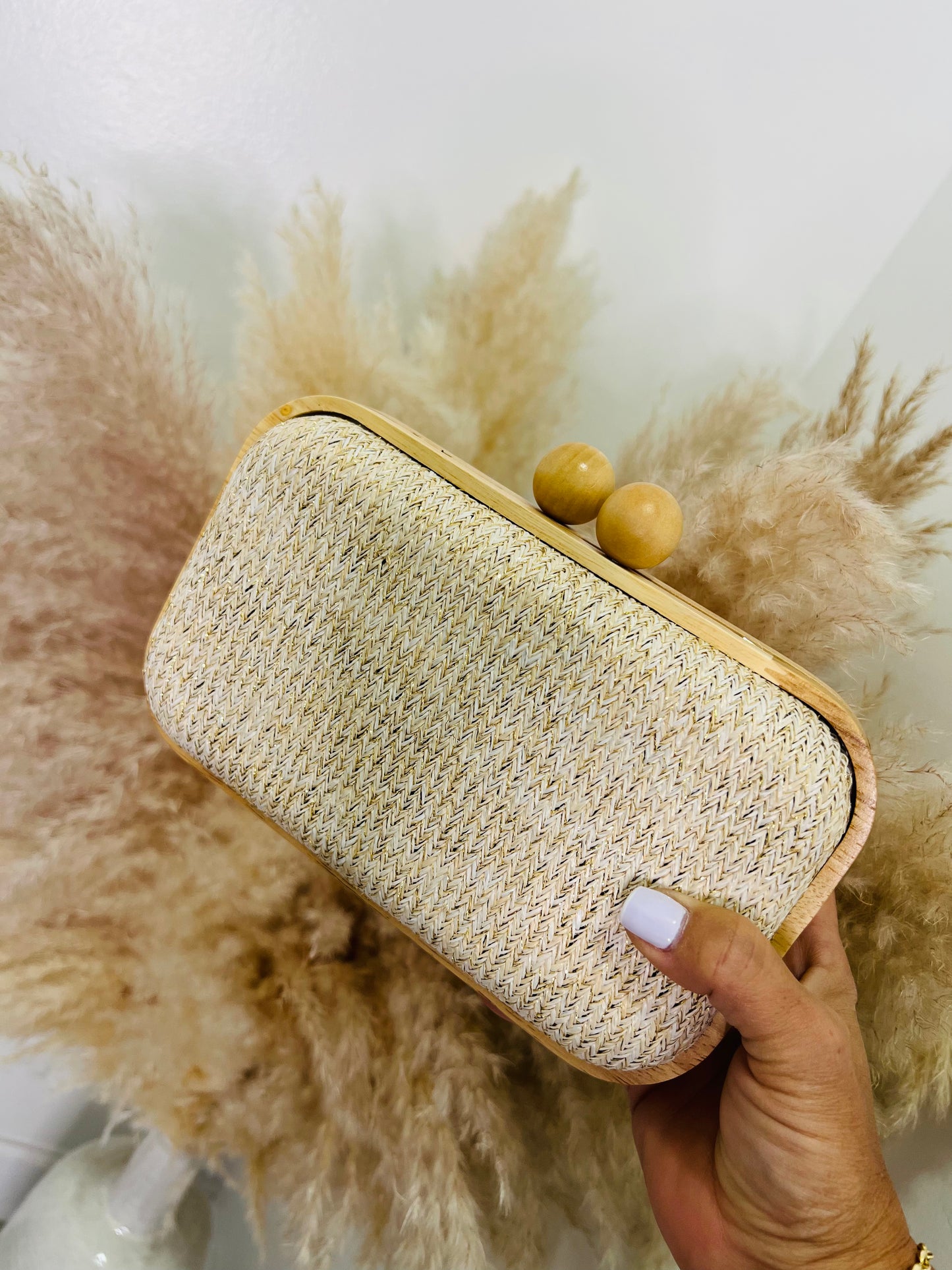 GLAM CLUTCH