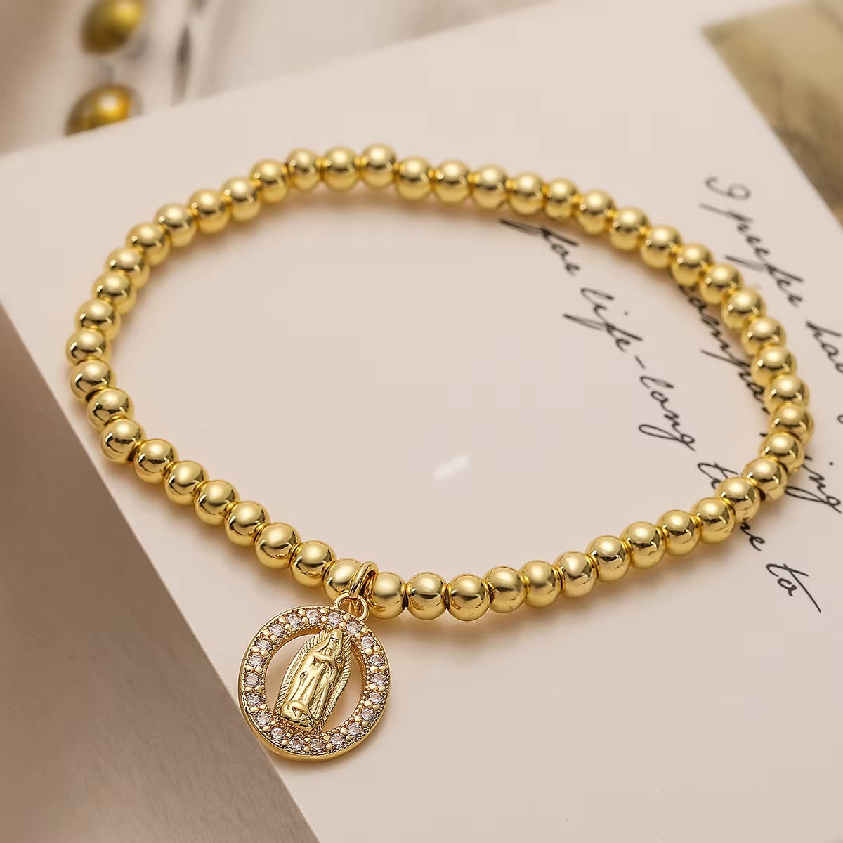 BRACELET
