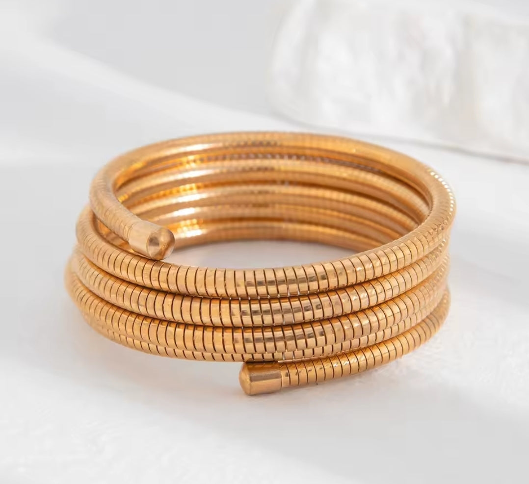 Geometric bangles