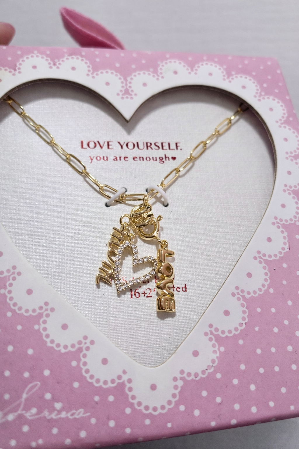 MOM LOVE NECKLACE