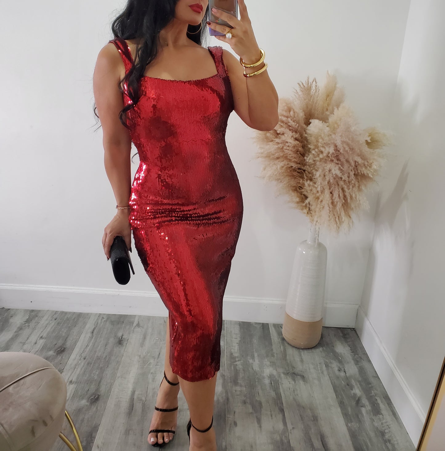 LOVES DRESS
