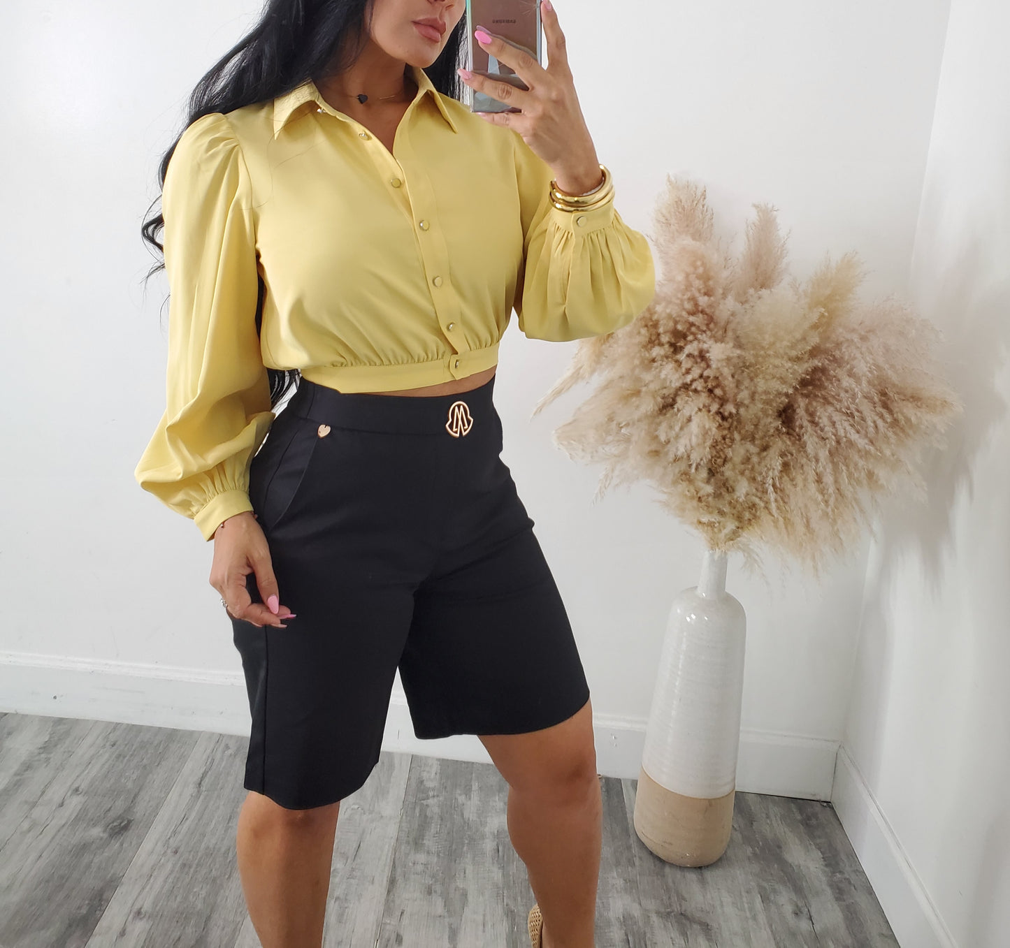 OLIVIA SHORT