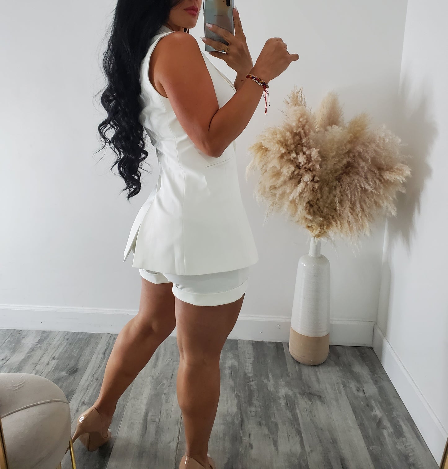 DOR VEST