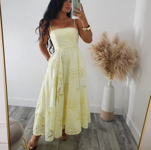 ALL EYES ON ME MAXI DRESS