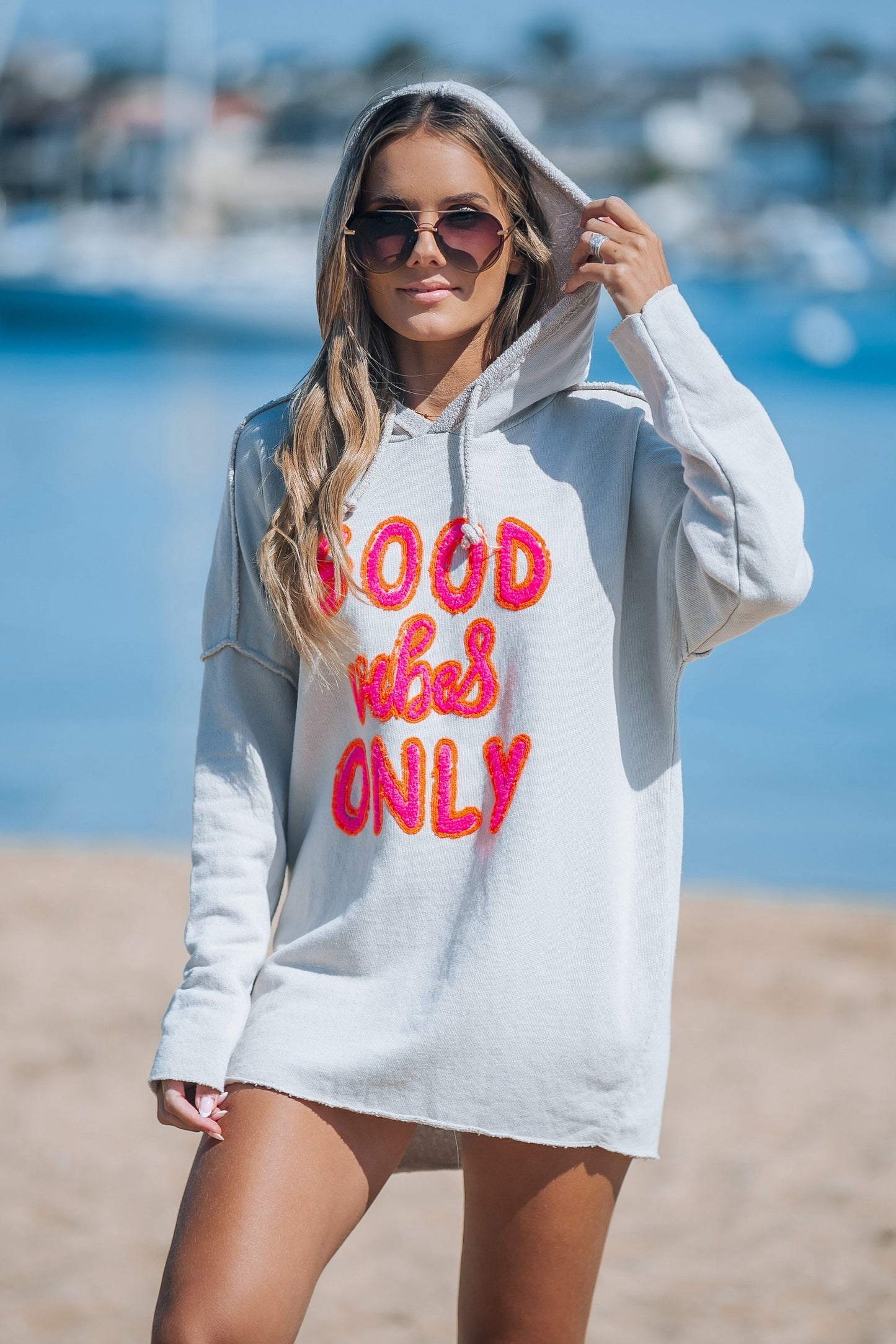 GOOD VIBES SWEATER