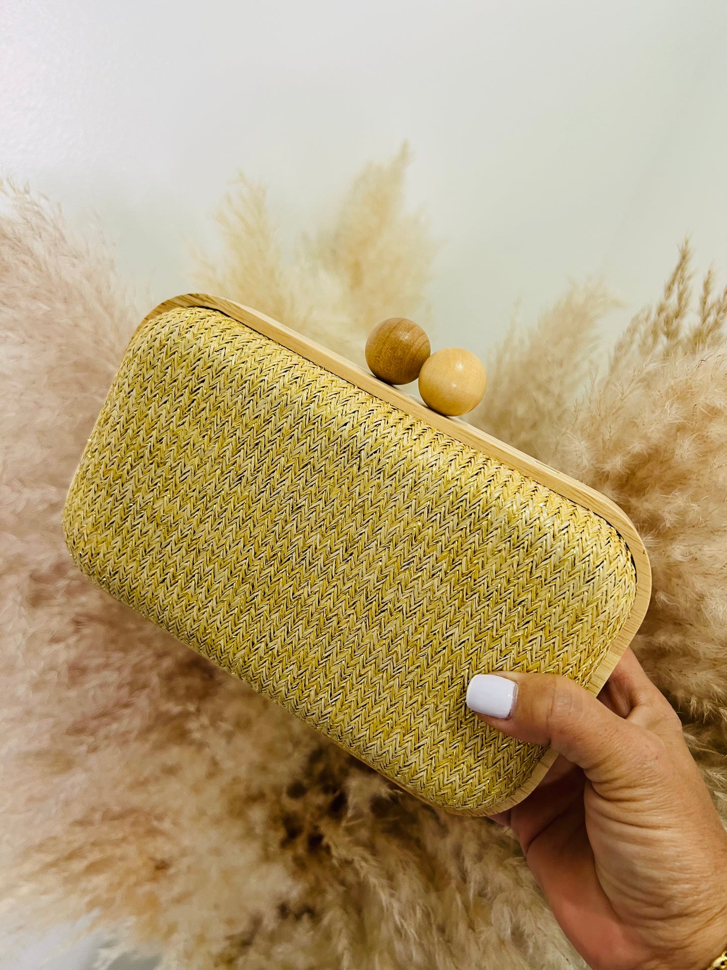 GLAM CLUTCH
