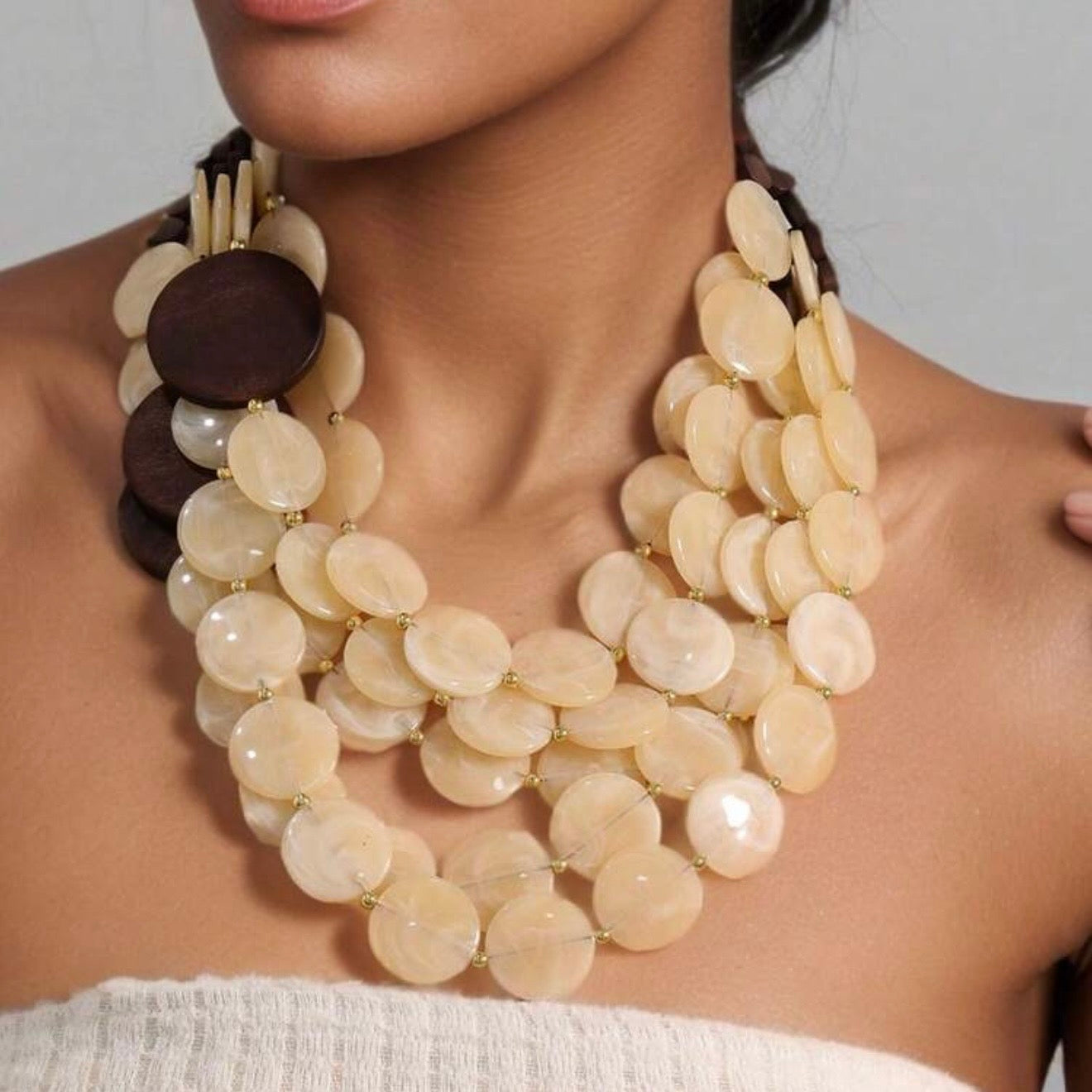 IVORY WOOD NECKLACE