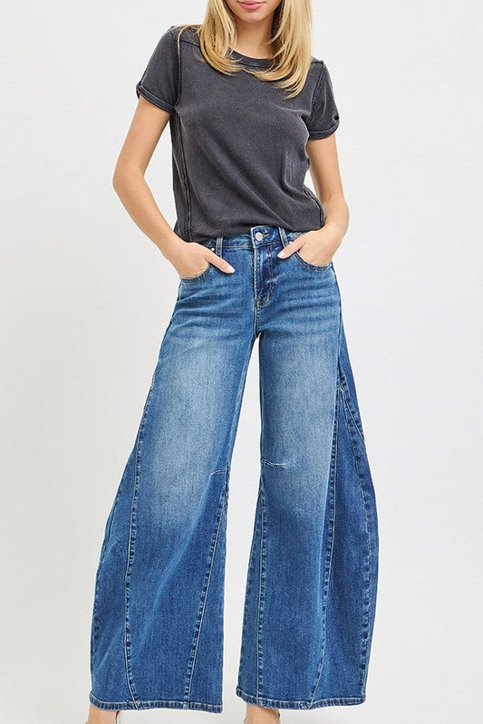 CURVY SIDESEAM BARREL JEANS