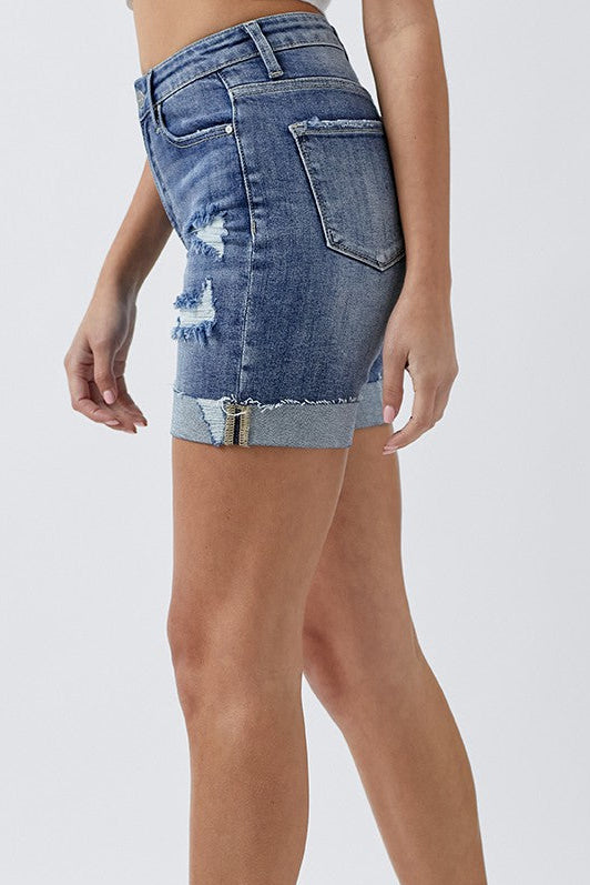 HIGH -RISE CUFFED SHORTS