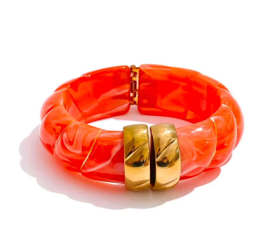 ACRYLIC RESIN BANGLE