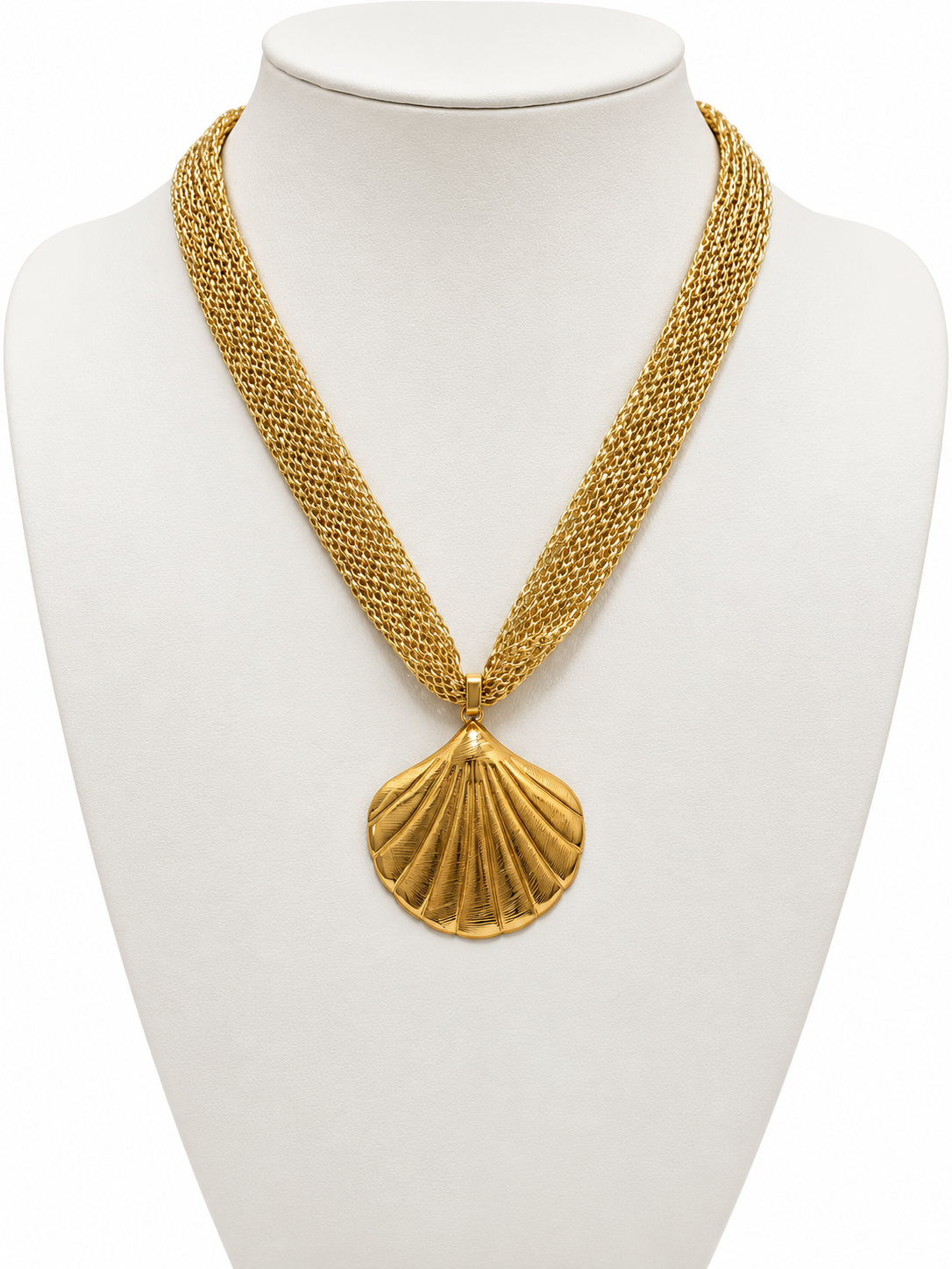 EXCLUSIVE NECKLACE